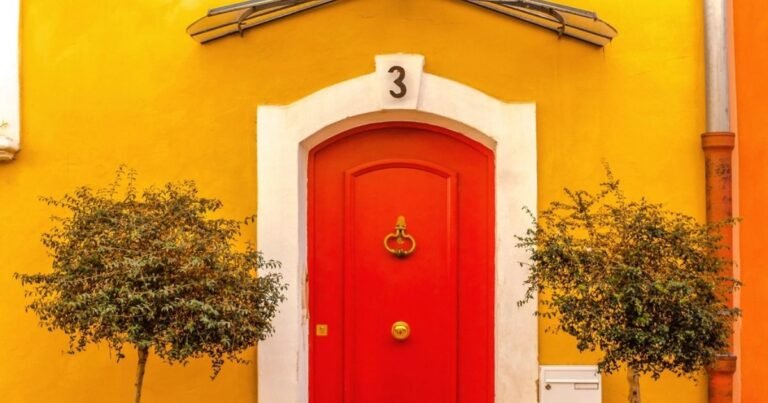 Guides Photo — Ray Azar Real Estate