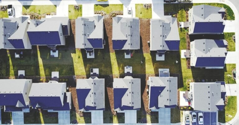 Neighbourhood Photo — Ray Azar Real Estate