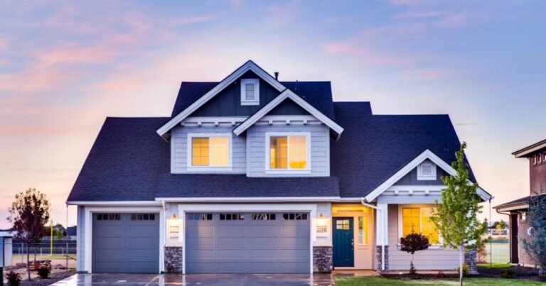 Richmond Hill Photo — Ray Azar Real Estate